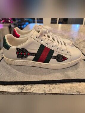 Authentic Women's Size 34 (4US) Gucci 454551 Ace Arrow White Leather Sneakers